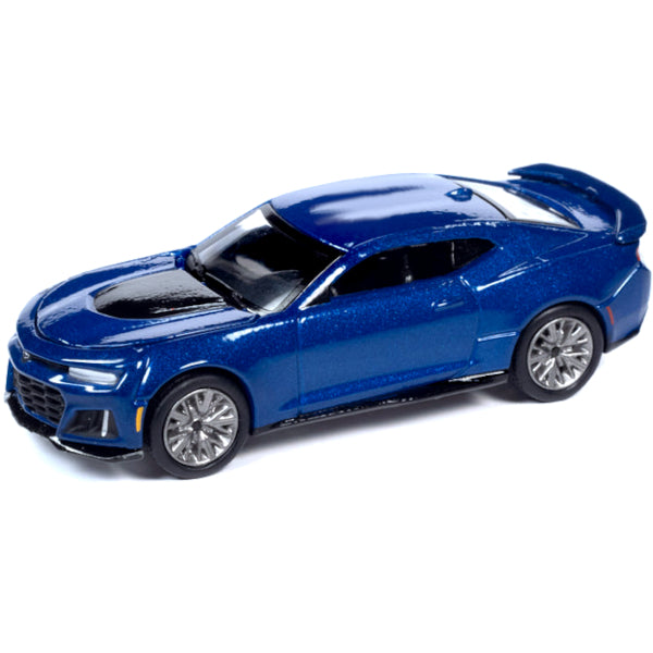 2021 Auto World - 2018 Chevy Camaro ZL1 (Hyper Blue) AW64302-1A3