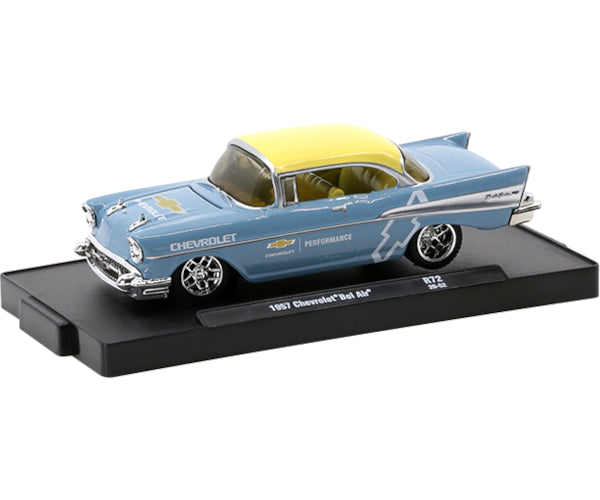 2020 M2 Machines Auto Drivers #R722052 - 1957 Chevrolet Bel Air (Blue)