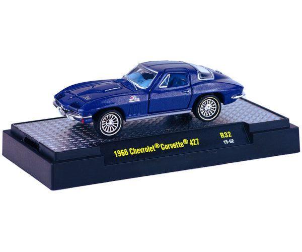 2015 M2 Machines Desktop R32-15-62 - 1966 Chevy Corvette 427 Coupe (Blue)