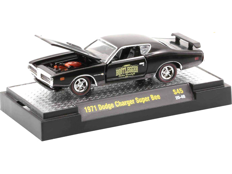 2020 M2 Machines Desktop S45-20-48 - 1971 Dodge Charger Super Bee (Bootlegger Black)
