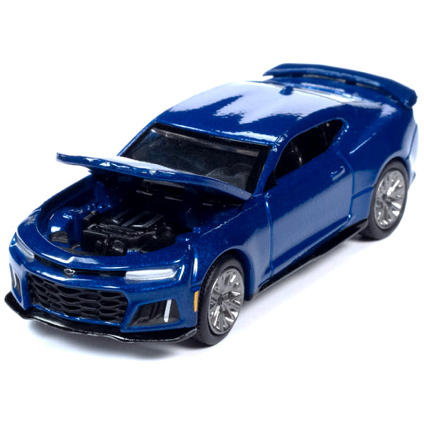 2021 Auto World - 2018 Chevy Camaro Hyper Blue AW64302-1A3